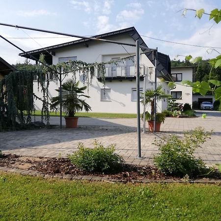 Gemuetliche Wohnung In Velden! Velden am Wörthersee Buitenkant foto