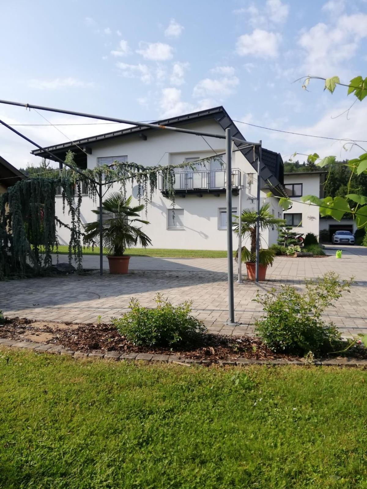 Gemuetliche Wohnung In Velden! Velden am Wörthersee Buitenkant foto